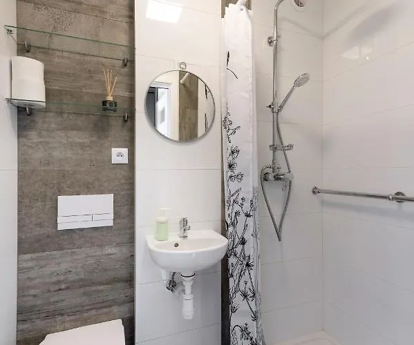 Initium - - Tysiaclecia 23b Gdańsk